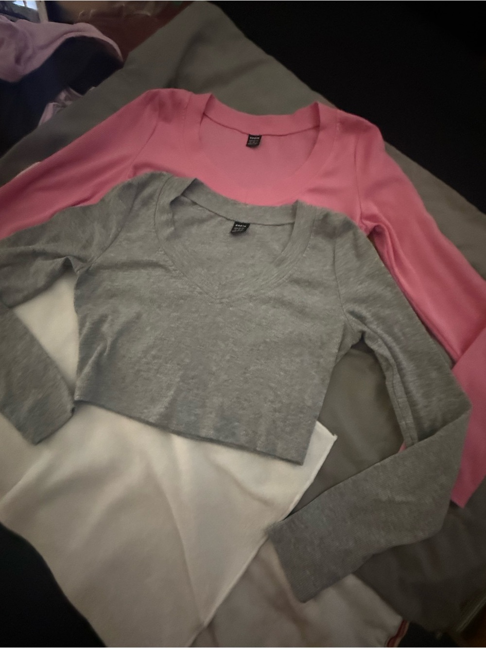 SHEIN Long Sleeve Basic Bundle | Pink + Gray V-Neck Tops | Size M - Picture 3 of 4